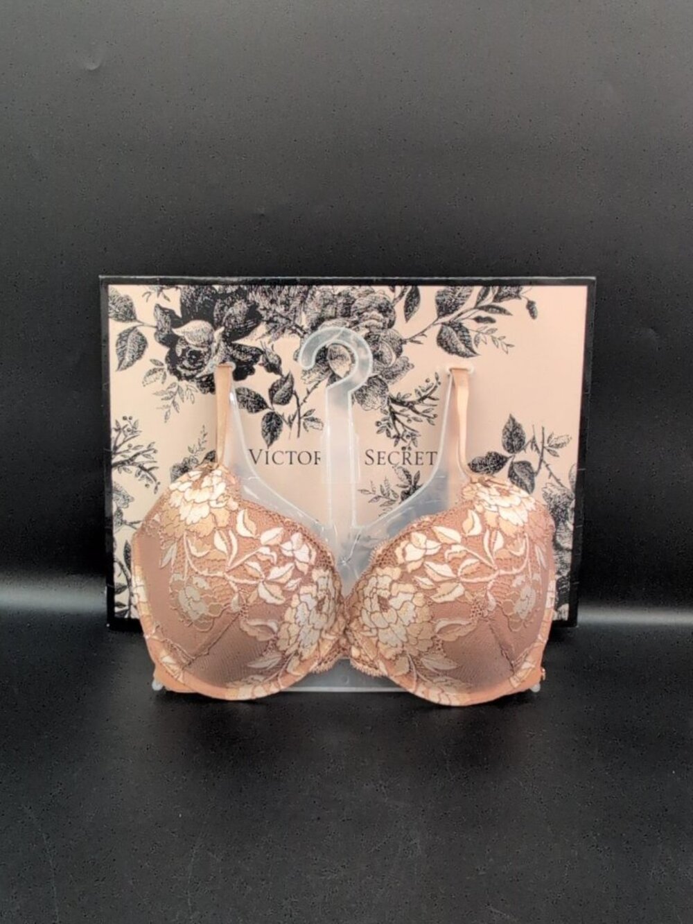 Adore Me Jaya Underwired Push Up Plunge Bra 30DDD Beige